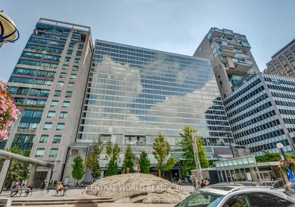 102-bloor-street-w-toronto-ontario-c12454635
