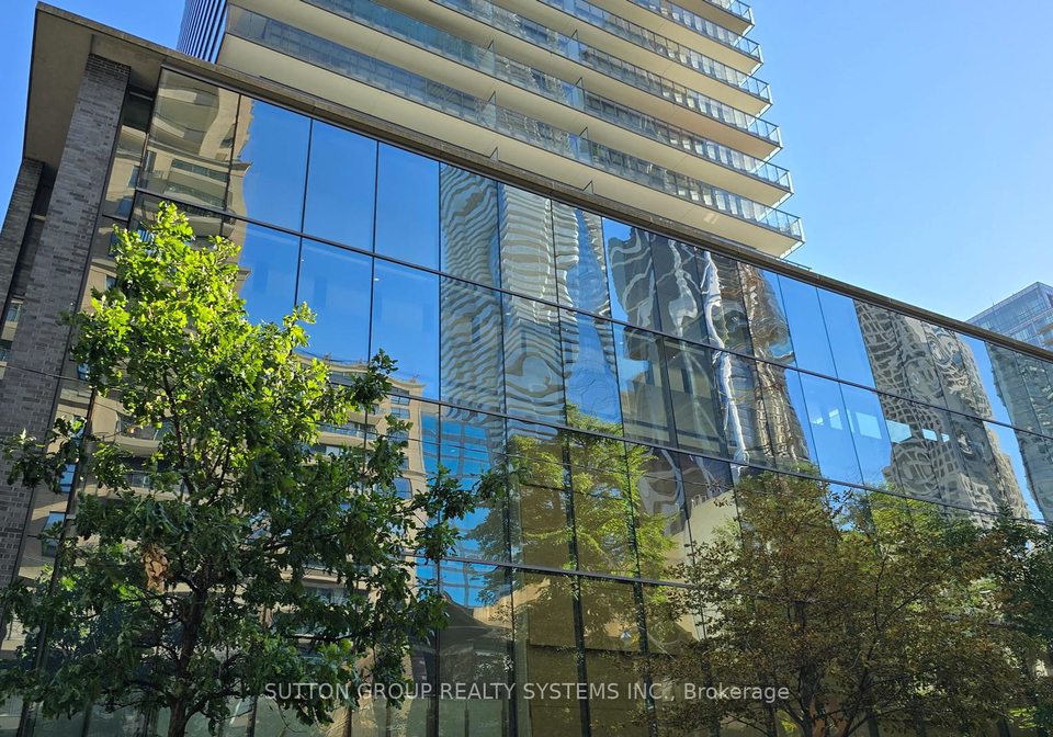 33-charles-street-e-toronto-ontario-c12454698
