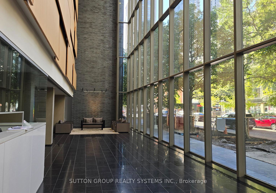 33-charles-street-e-toronto-ontario-c12454698