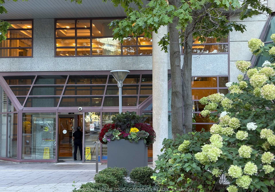1001-bay-street-toronto-ontario-c12454780