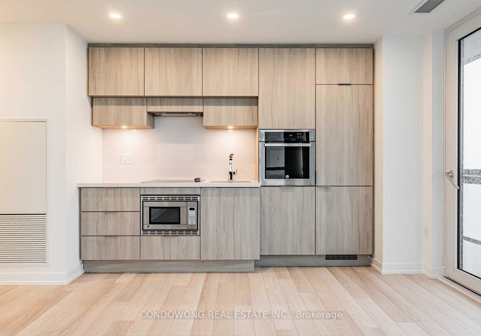 39-roehampton-avenue-toronto-ontario-c12454870