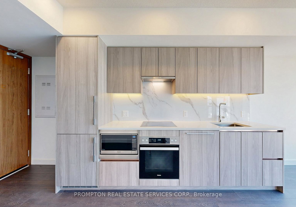 3-concord-cityplace-way-toronto-ontario-c12455088
