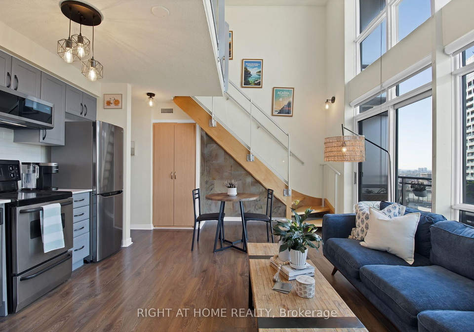 15-fort-york-boulevard-toronto-ontario-c12455237
