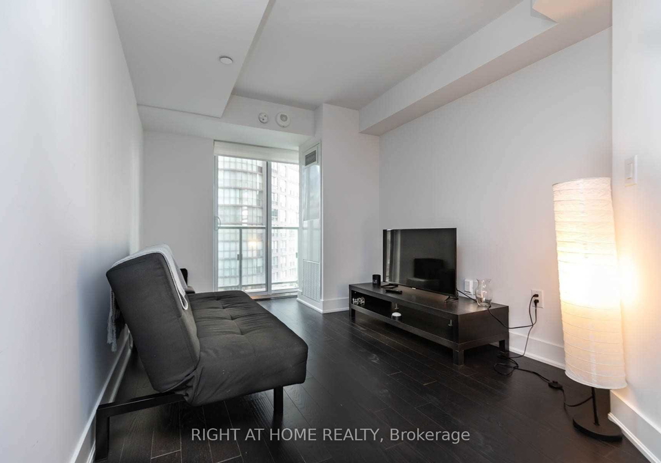 955-bay-street-toronto-ontario-c12455405