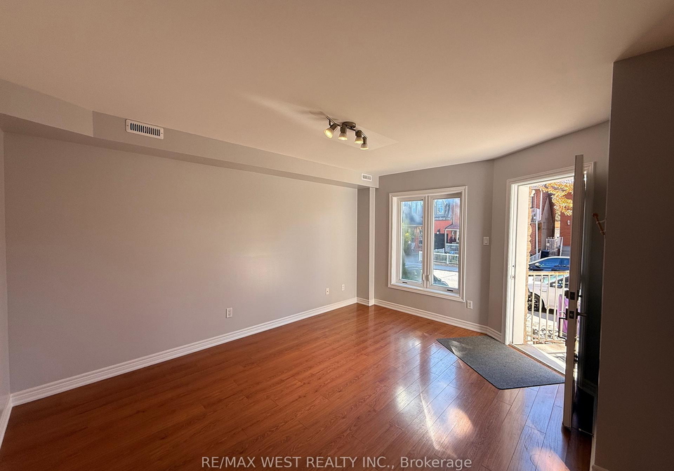 31-brookfield-street-toronto-ontario-c12455424