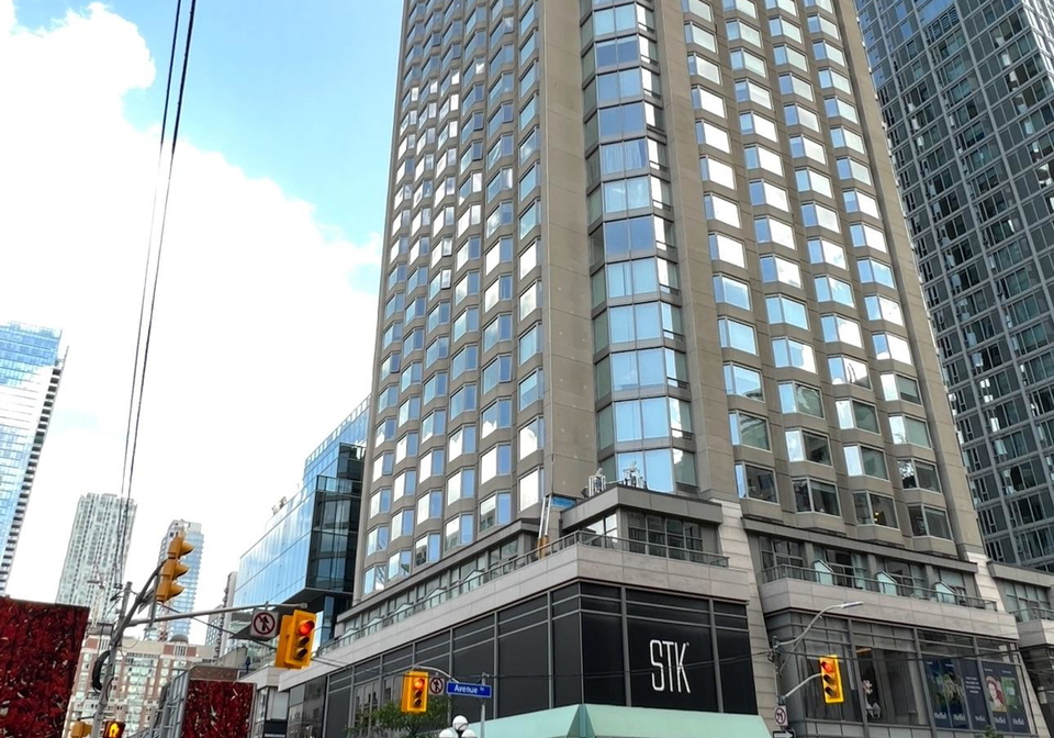 155-yorkville-avenue-toronto-ontario-c12455721