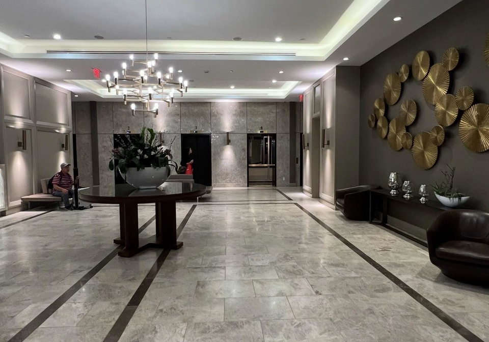 155-yorkville-avenue-toronto-ontario-c12455721