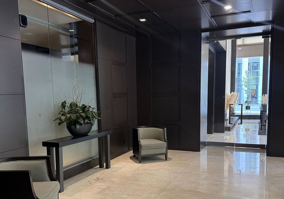 18-yorkville-avenue-toronto-ontario-c12455759