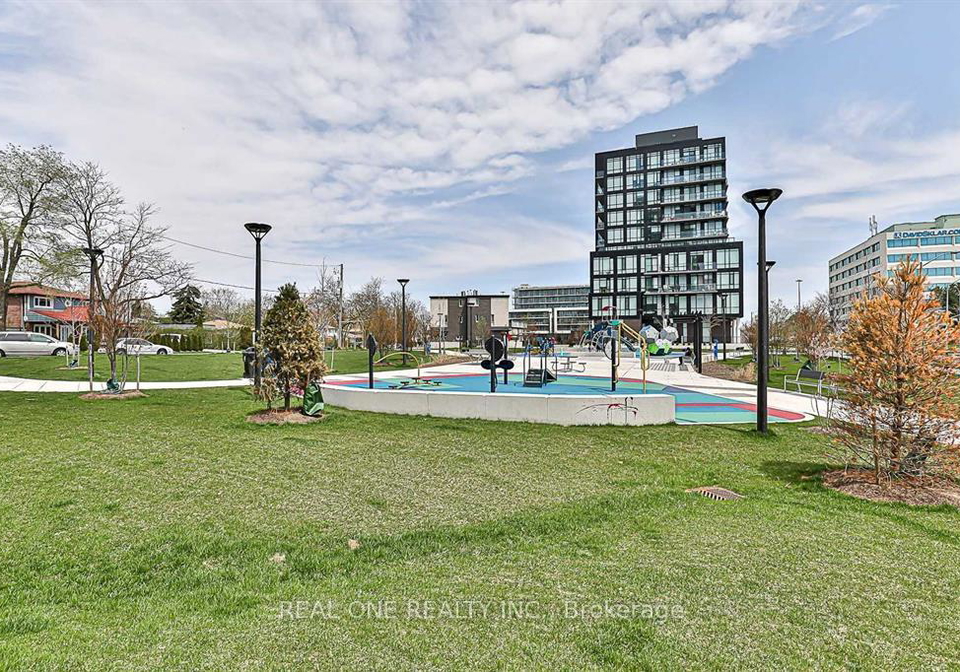 150-fairview-mall-drive-north-york-ontario-c12455793