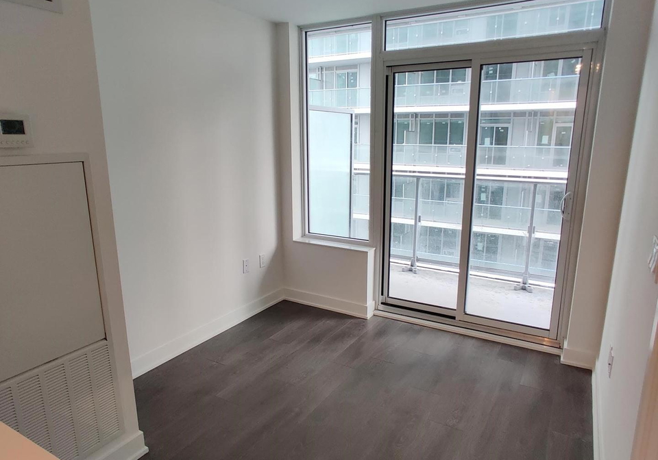 99-broadway-avenue-toronto-ontario-c12455892