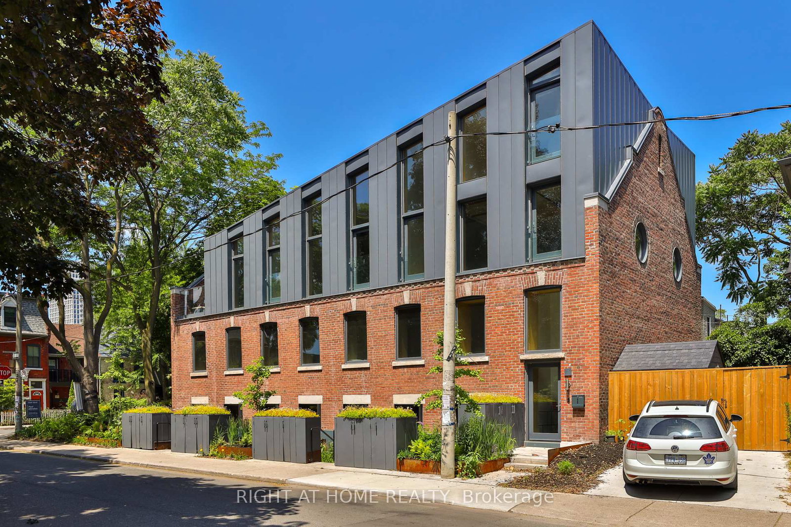 225-brunswick-avenue-toronto-ontario-c12455896
