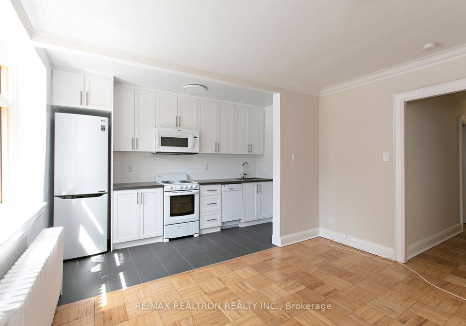 396-avenue-road-toronto-ontario-c12456117