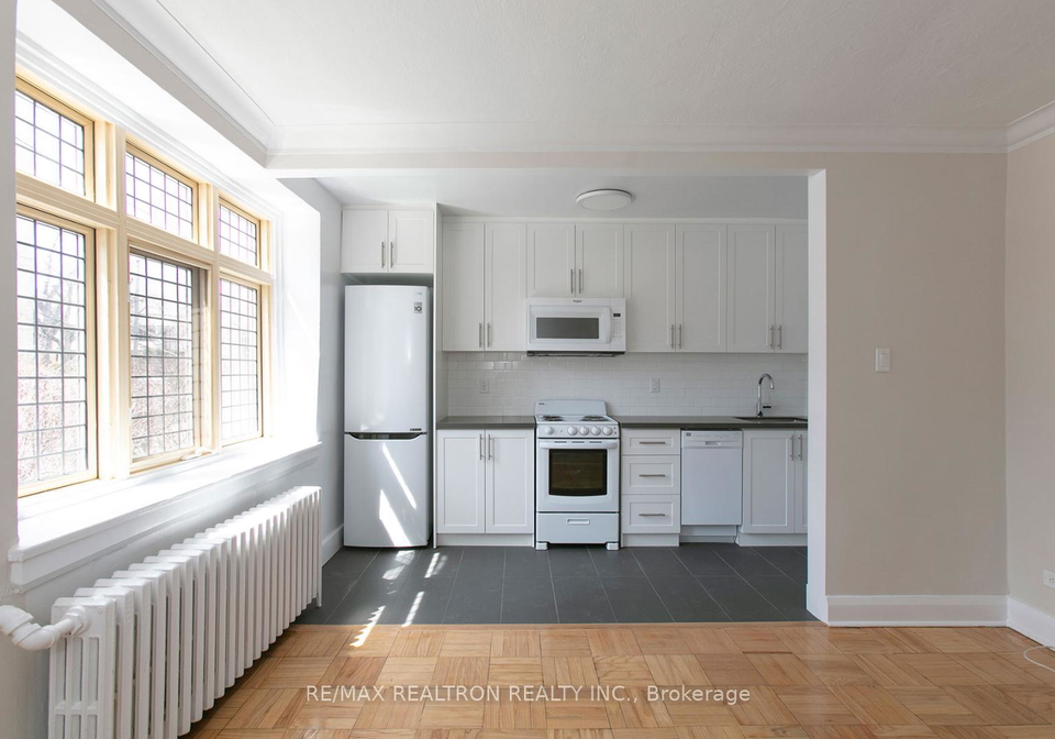 396-avenue-road-toronto-ontario-c12456117