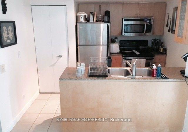373-front-street-w-toronto-ontario-c12456204