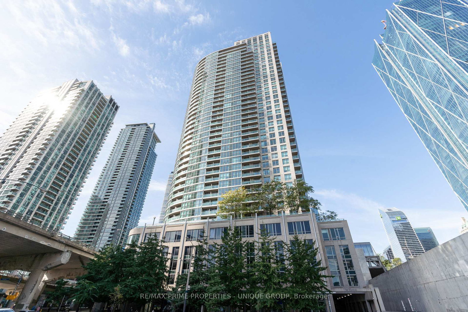 18-yonge-street-toronto-ontario-c12456211
