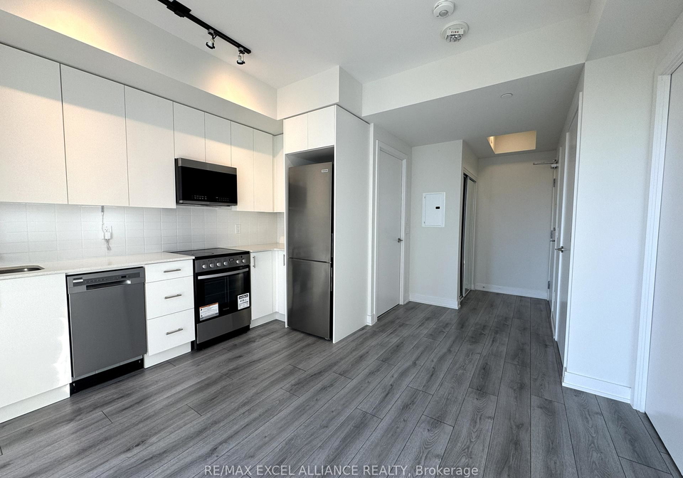 15-ellerslie-avenue-toronto-ontario-c12456316