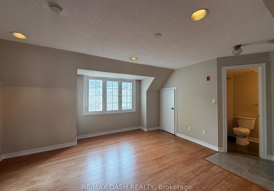 228-st-george-street-toronto-ontario-c12456705