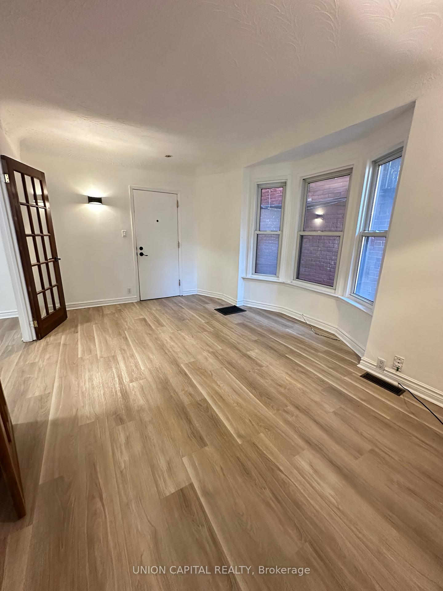 886-college-street-toronto-ontario-c12456765