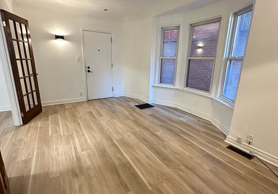 886-college-street-toronto-ontario-c12456765