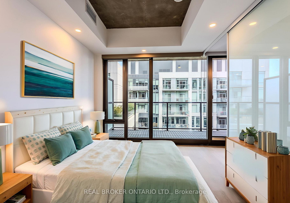 111-bathurst-street-toronto-ontario-c12456795