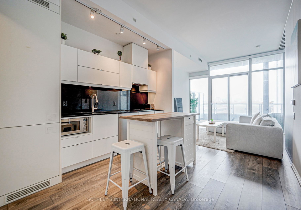 125-peter-street-toronto-ontario-c12456803