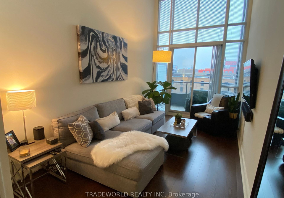 5-hanna-avenue-toronto-ontario-c12456904