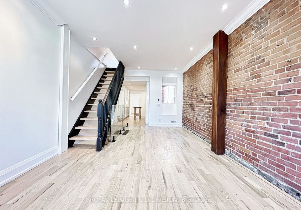 92-massey-street-toronto-ontario-c12456920