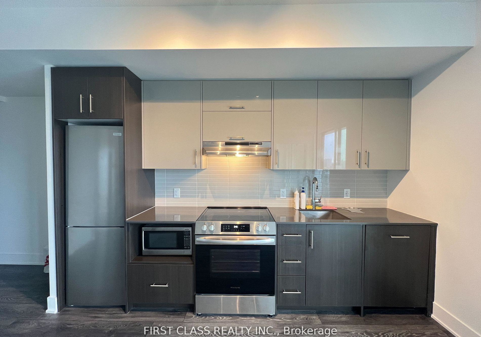 188-fairview-mall-drive-north-york-ontario-c12456950