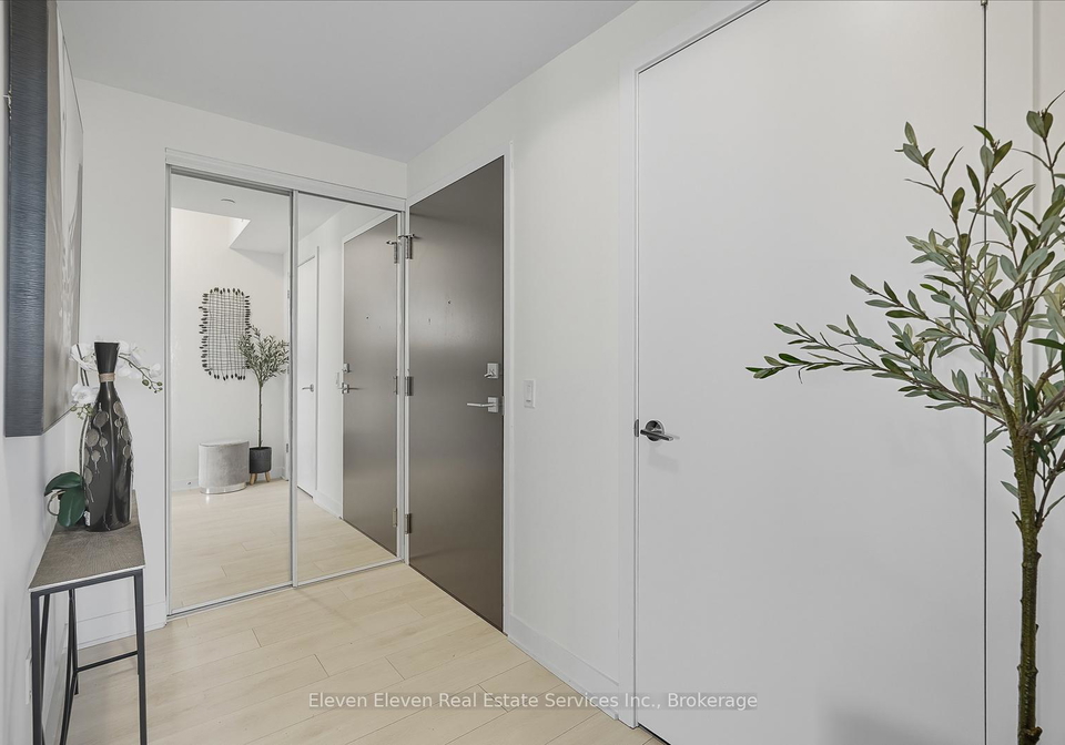 2221-yonge-street-toronto-ontario-c12457080