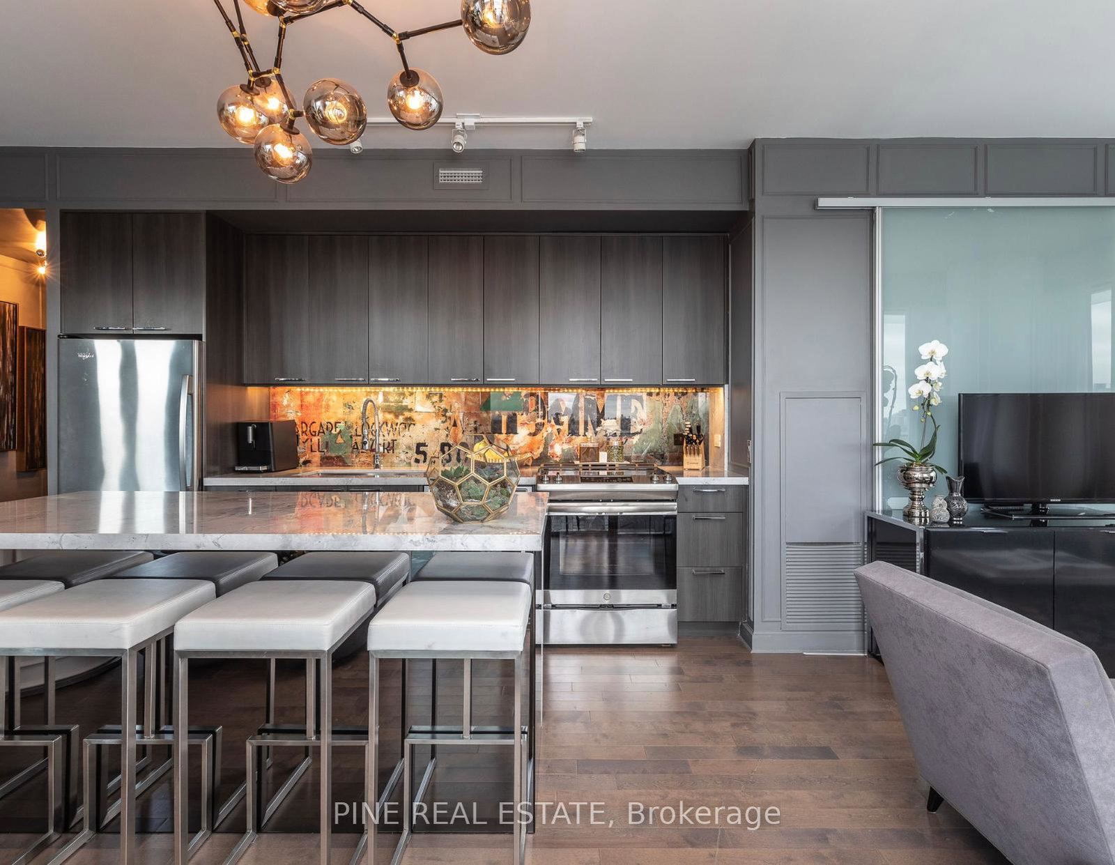 70-distillery-lane-toronto-ontario-c12457221