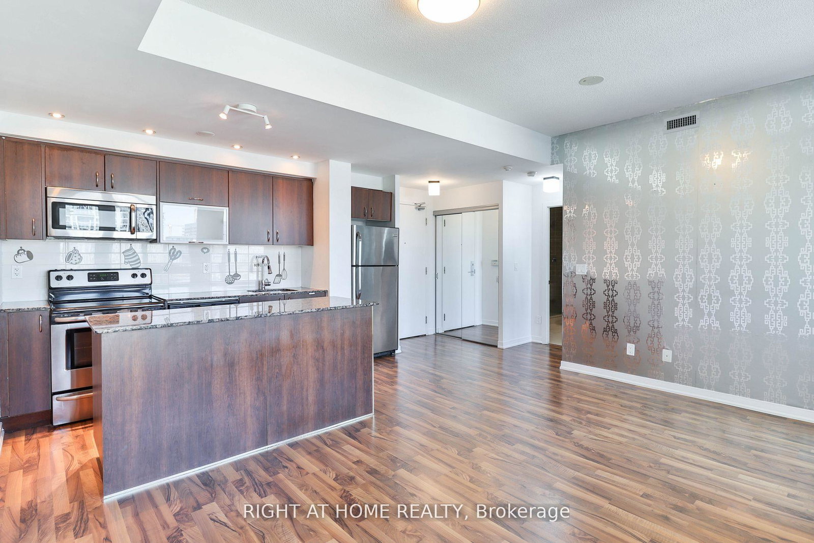 55-east-liberty-street-toronto-ontario-c12457479