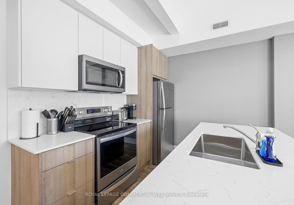 449-lansdowne-avenue-toronto-ontario-c12457561