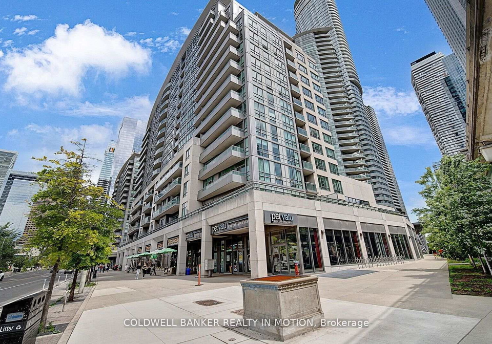 25-lower-simcoe-street-toronto-ontario-c12457565
