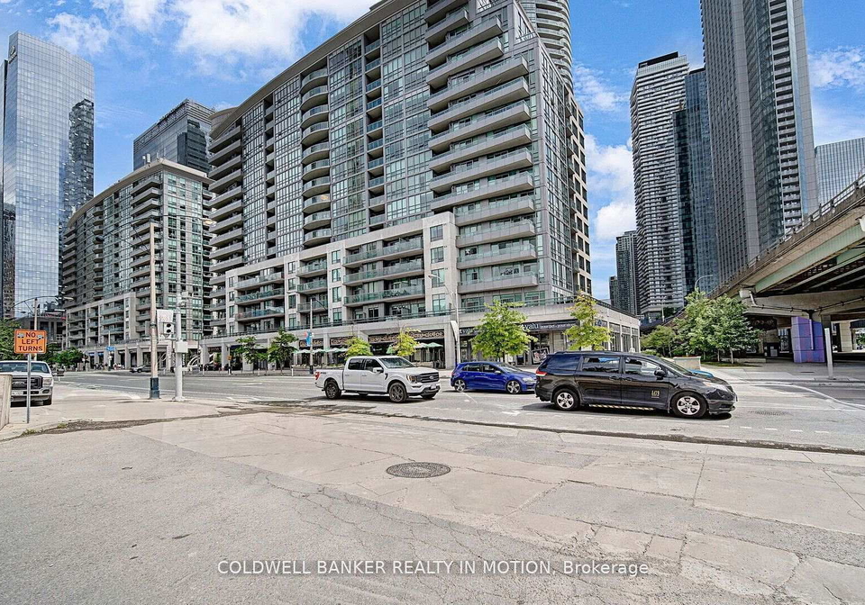 25-lower-simcoe-street-toronto-ontario-c12457565