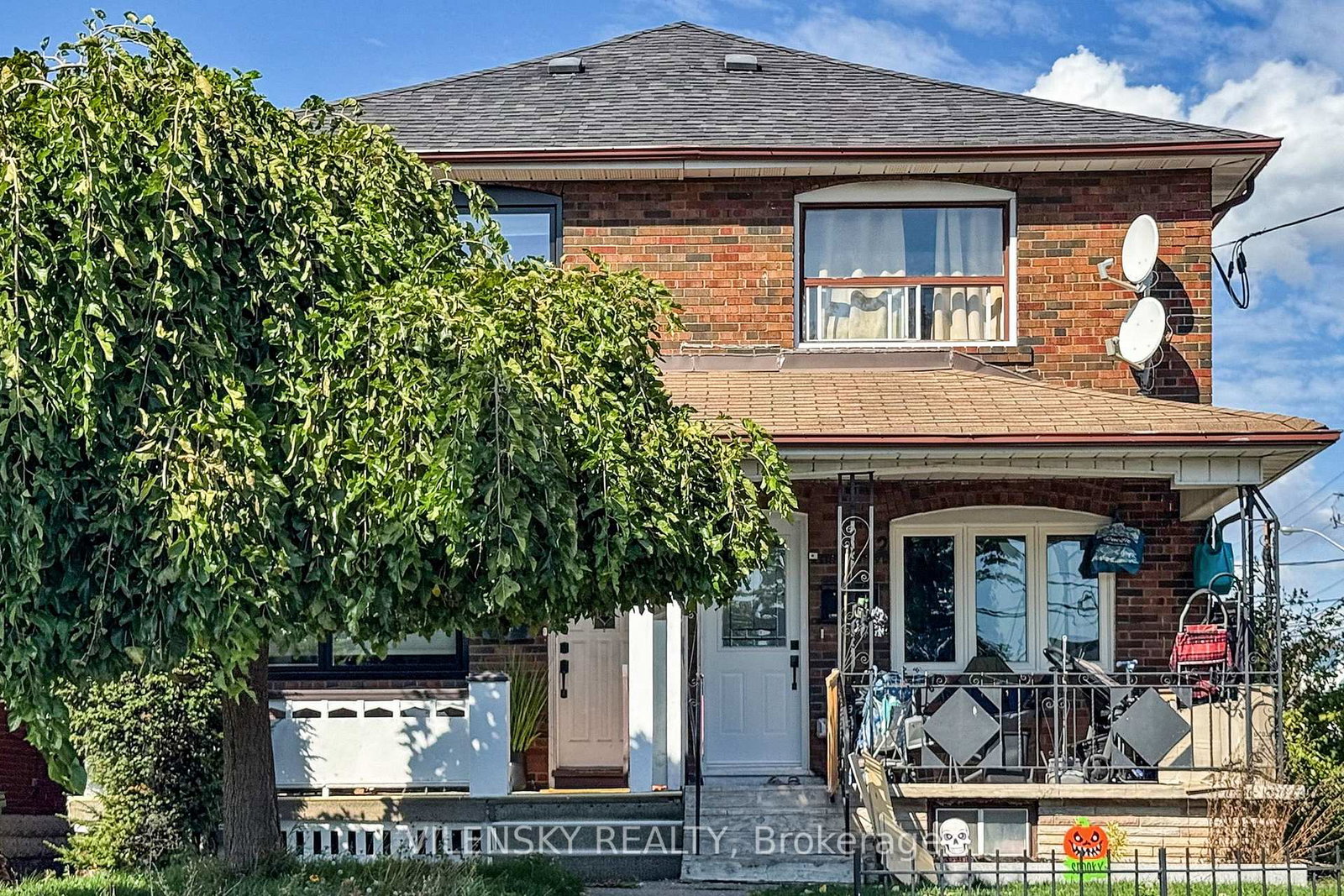 4-ashbury-avenue-toronto-ontario-c12457614