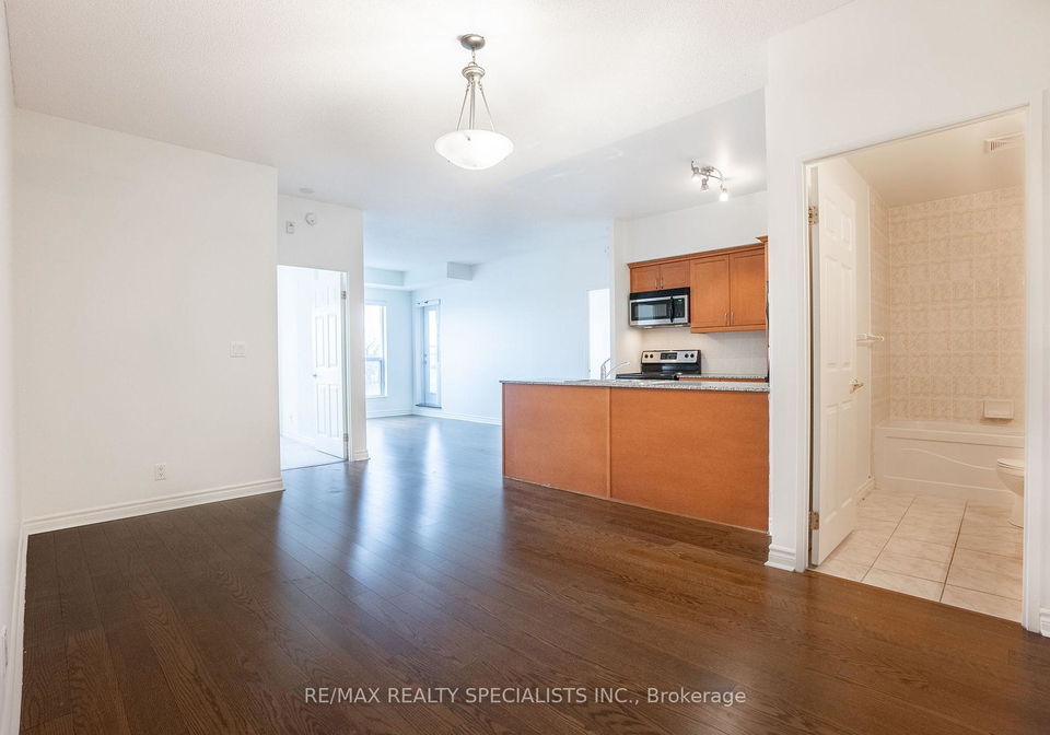 11-christie-street-toronto-ontario-c12457658