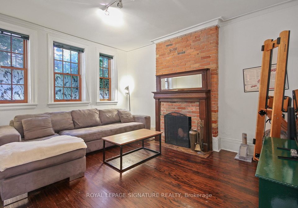 29ontario-street-toronto-ontario-c12457921