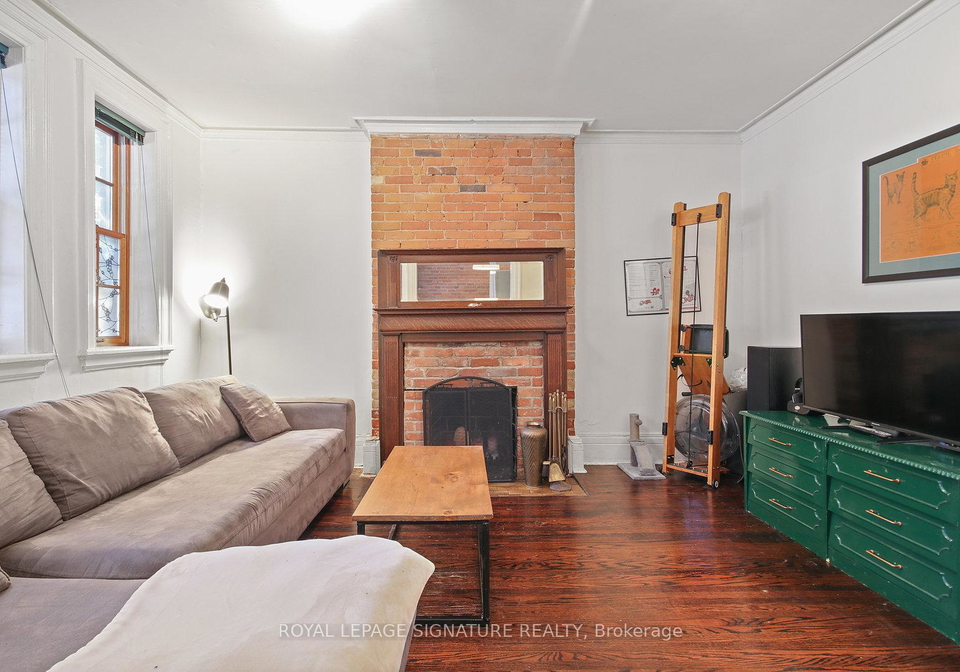 29ontario-street-toronto-ontario-c12457921