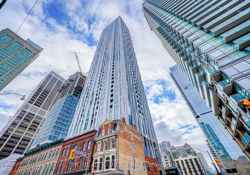 1-yorkville-avenue-toronto-ontario-c12457960