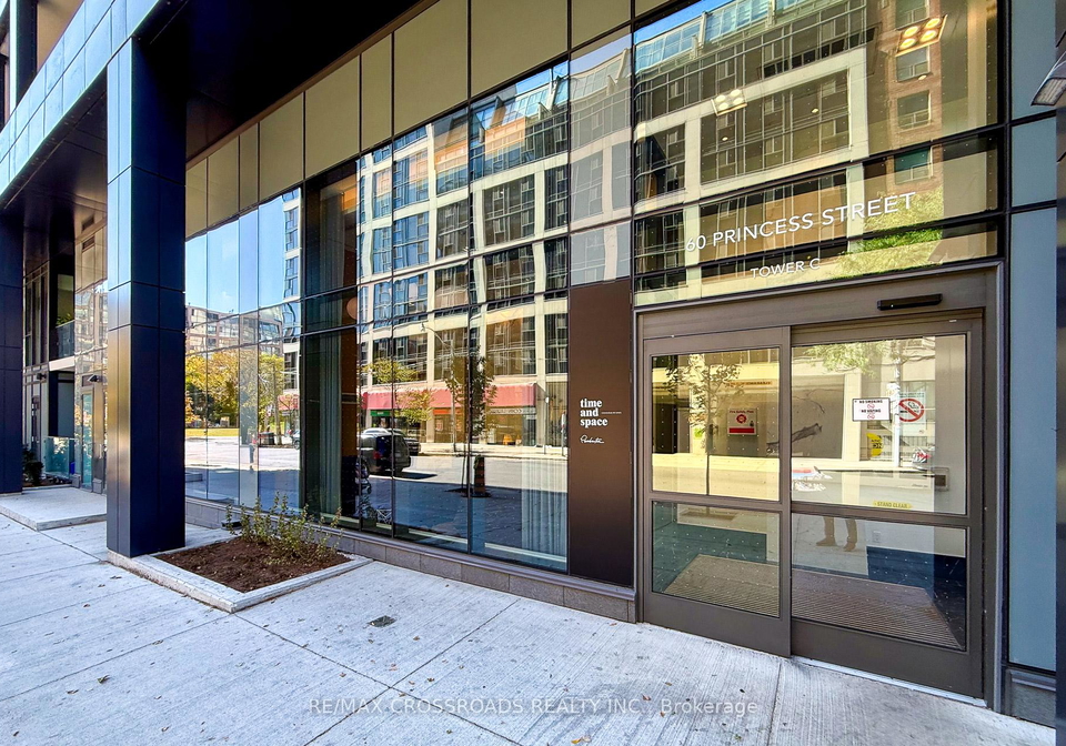 60-princess-street-toronto-ontario-c12457965