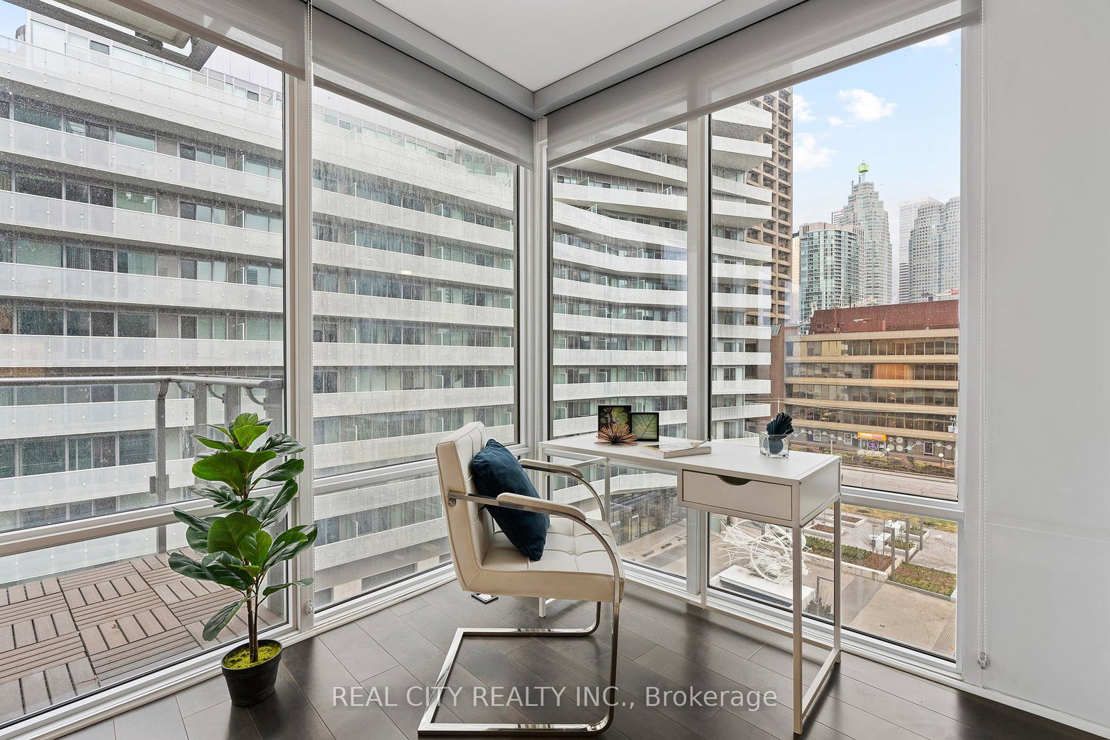 29-queens-quay-e-toronto-ontario-c12457990