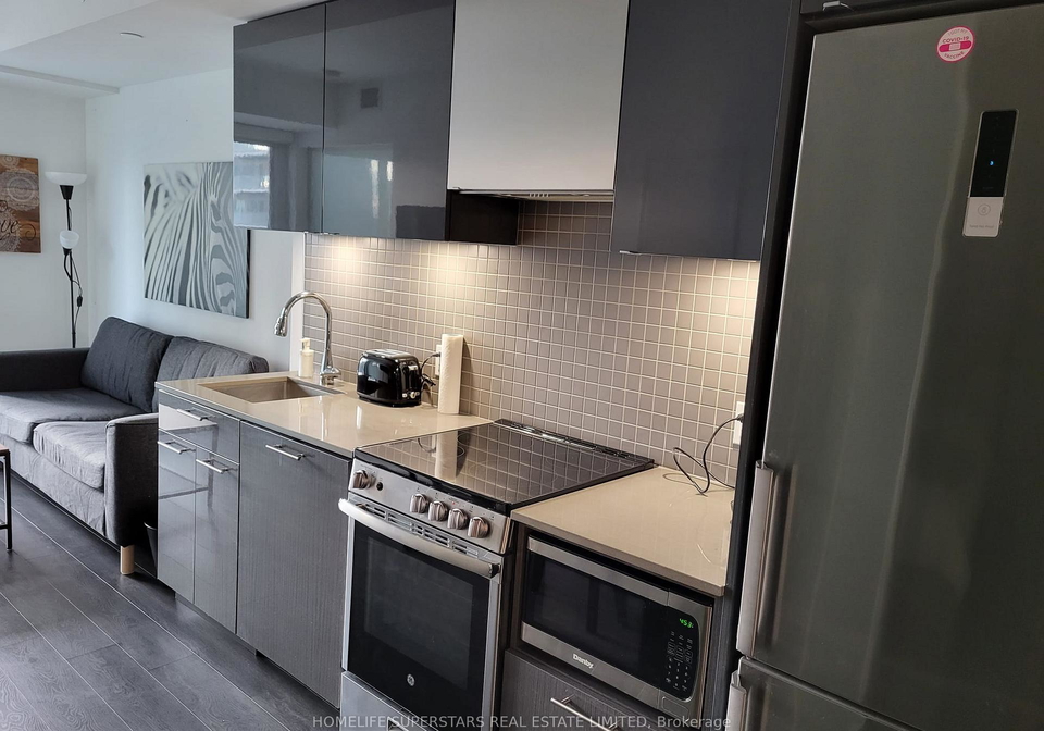 251-jarvis-street-toronto-ontario-c12458365