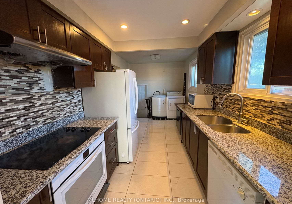 41-clancy-drive-north-york-ontario-c12458487