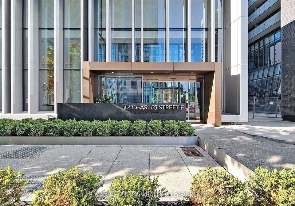 42-charles-street-e-toronto-ontario-c12458603