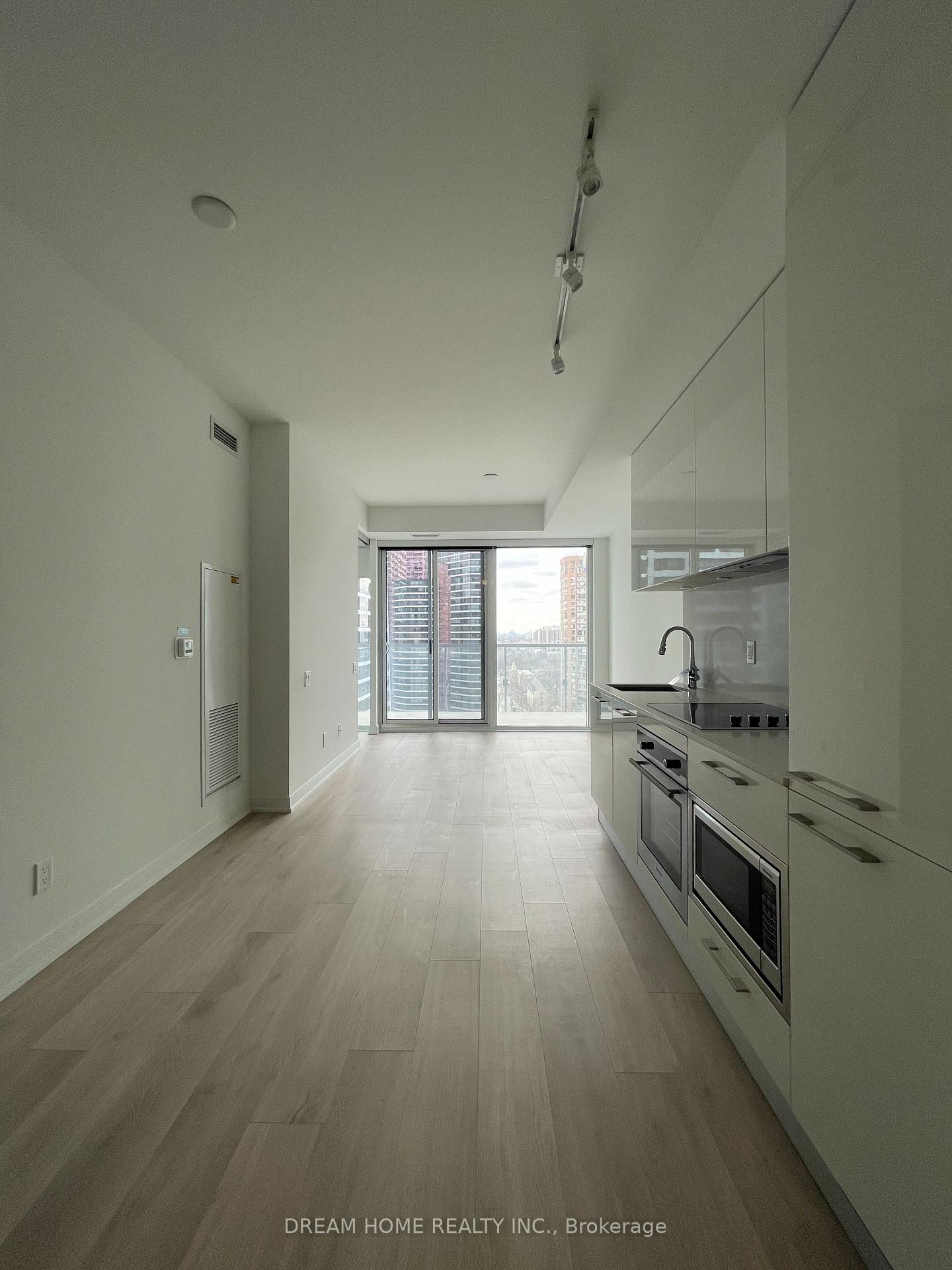 3-gloucester-street-toronto-ontario-c12458696