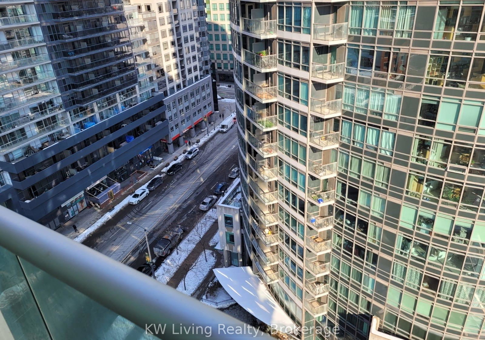 381-front-street-w-toronto-ontario-c12458818