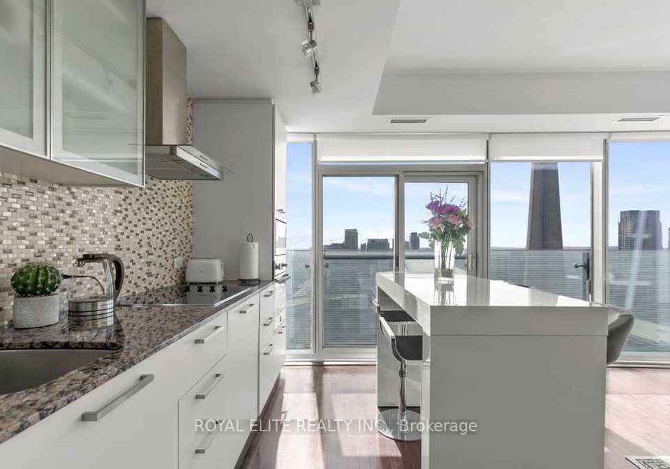 12-york-street-toronto-ontario-c12459290