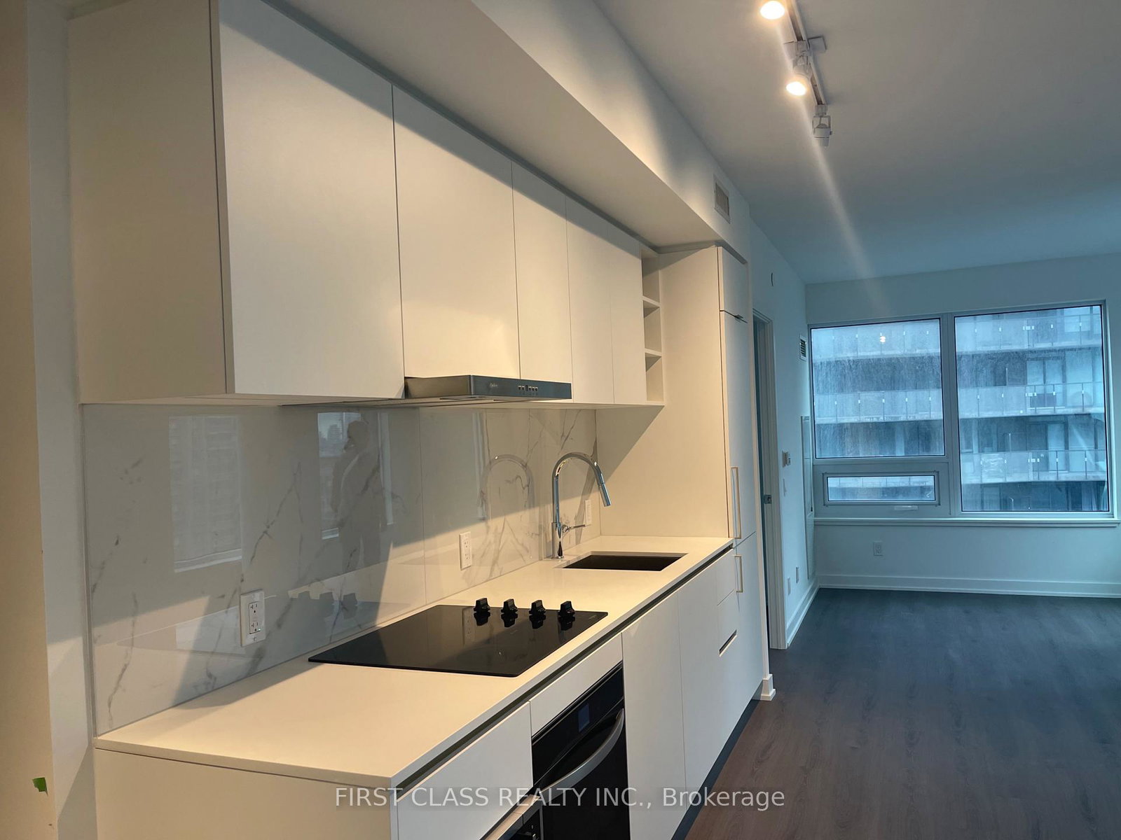 8-wellesley-street-w-toronto-ontario-c12459385