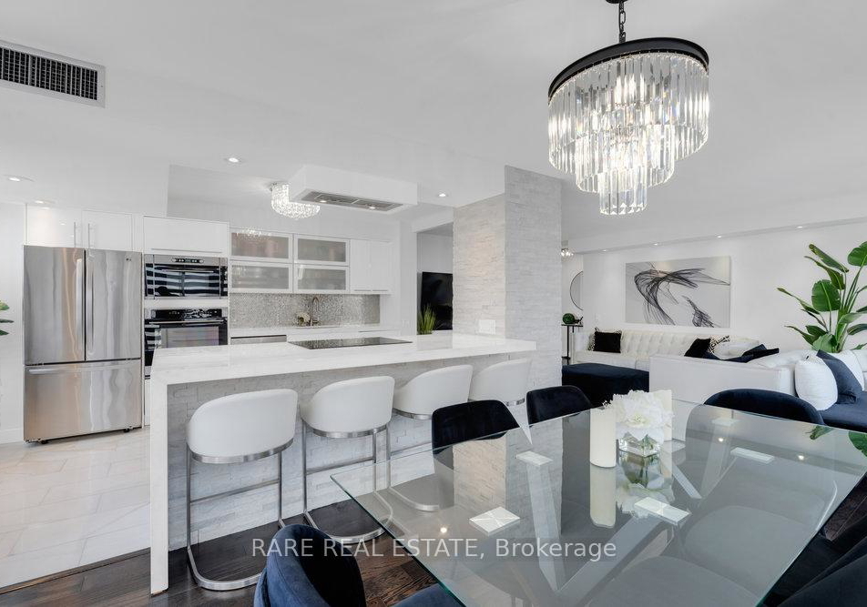 100-upper-madison-avenue-toronto-ontario-c12459657