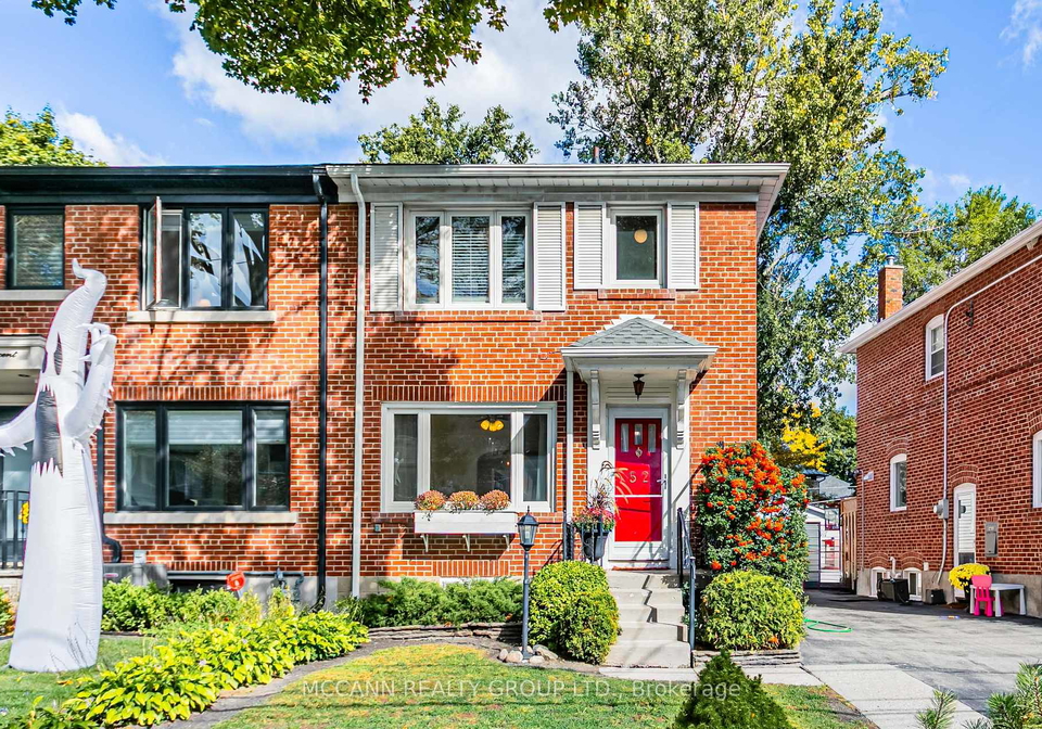 52-thursfield-crescent-east-york-ontario-c12459938